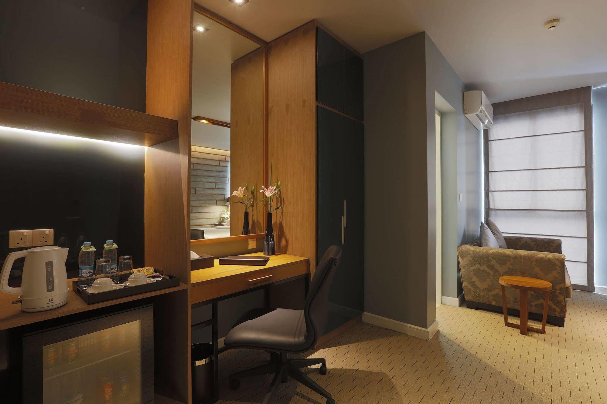 The Link Yangon Boutique Hotel Ngoại thất bức ảnh