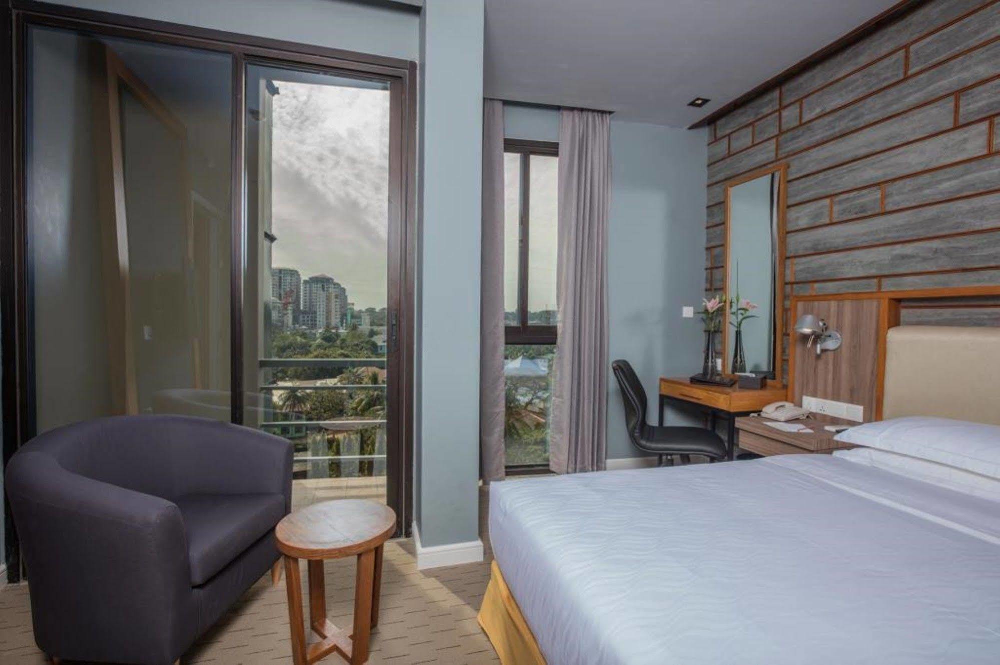 The Link Yangon Boutique Hotel Ngoại thất bức ảnh